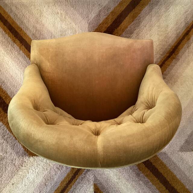 Vintage toad armchair