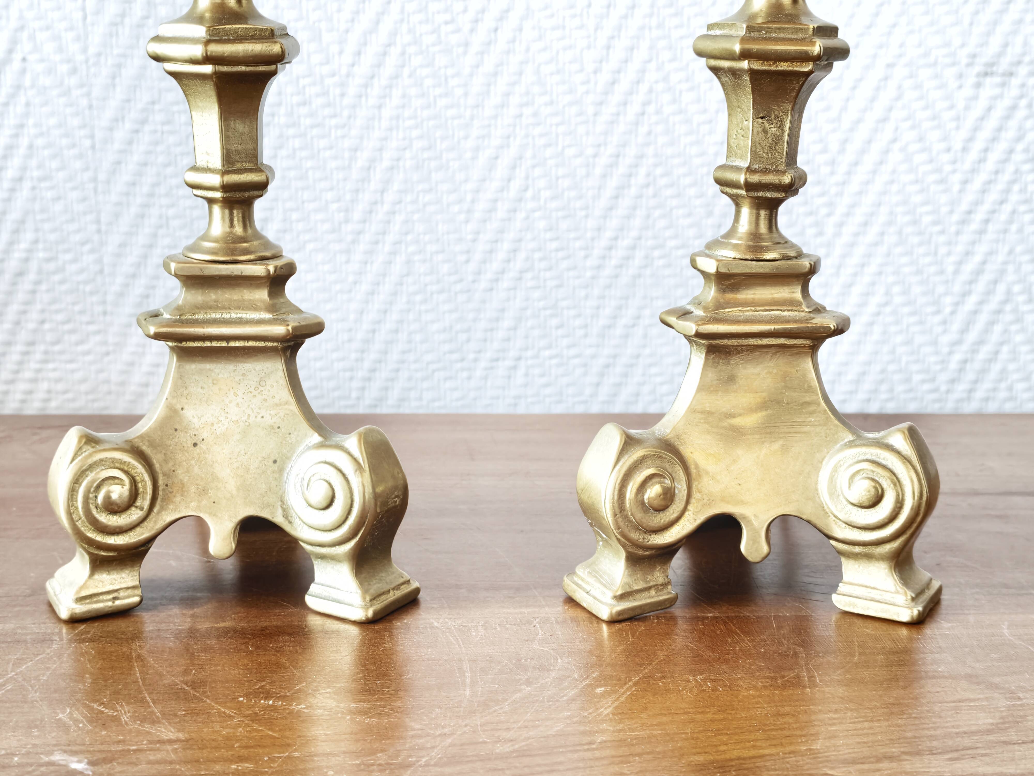 Old pair of gilded bronze lamps – Louis XIV style