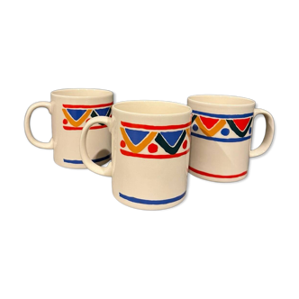 3 vintage Mobil cups