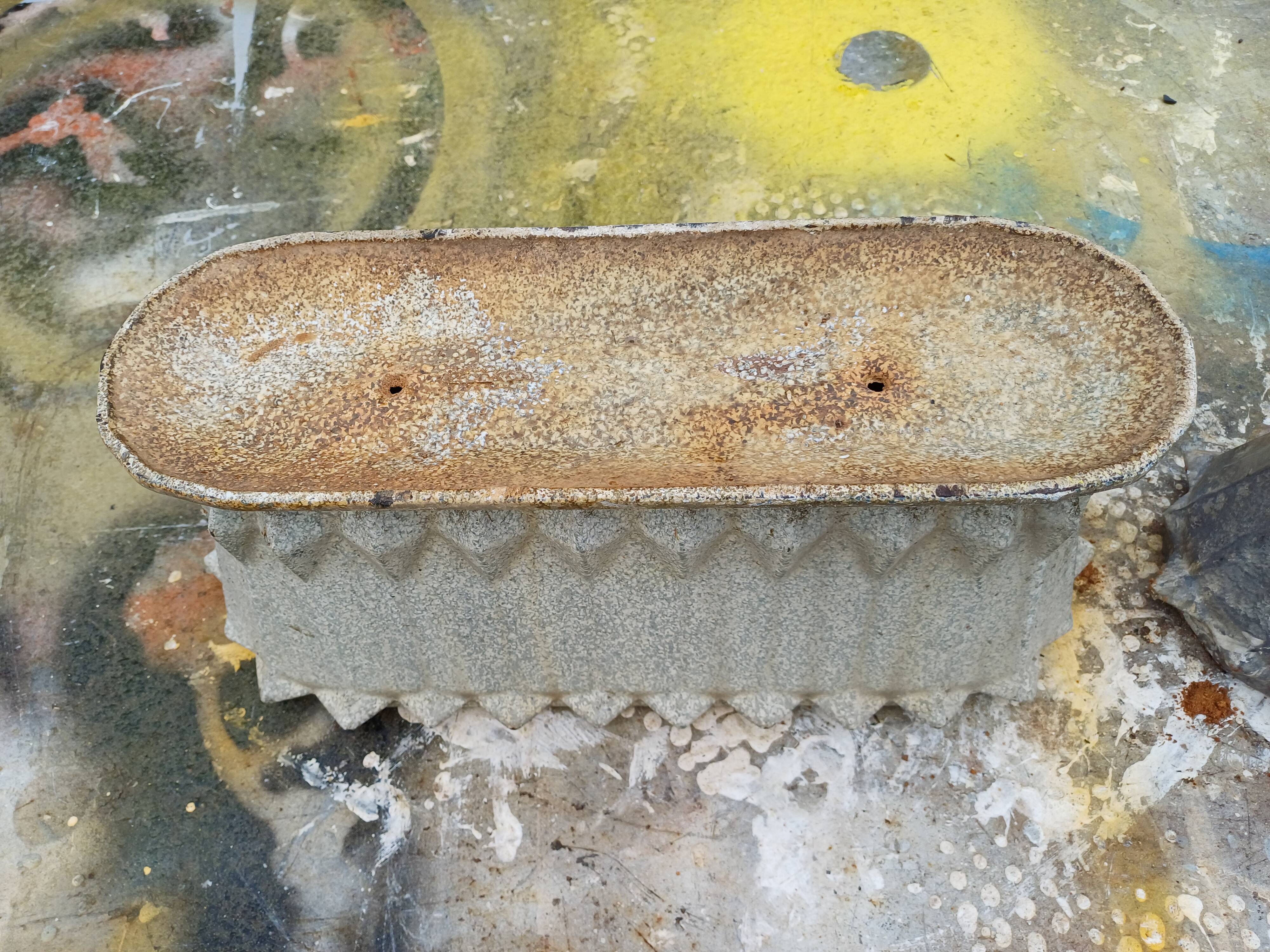 Pair of enamelled cast iron planters from 1900 from Charleville-Mézières