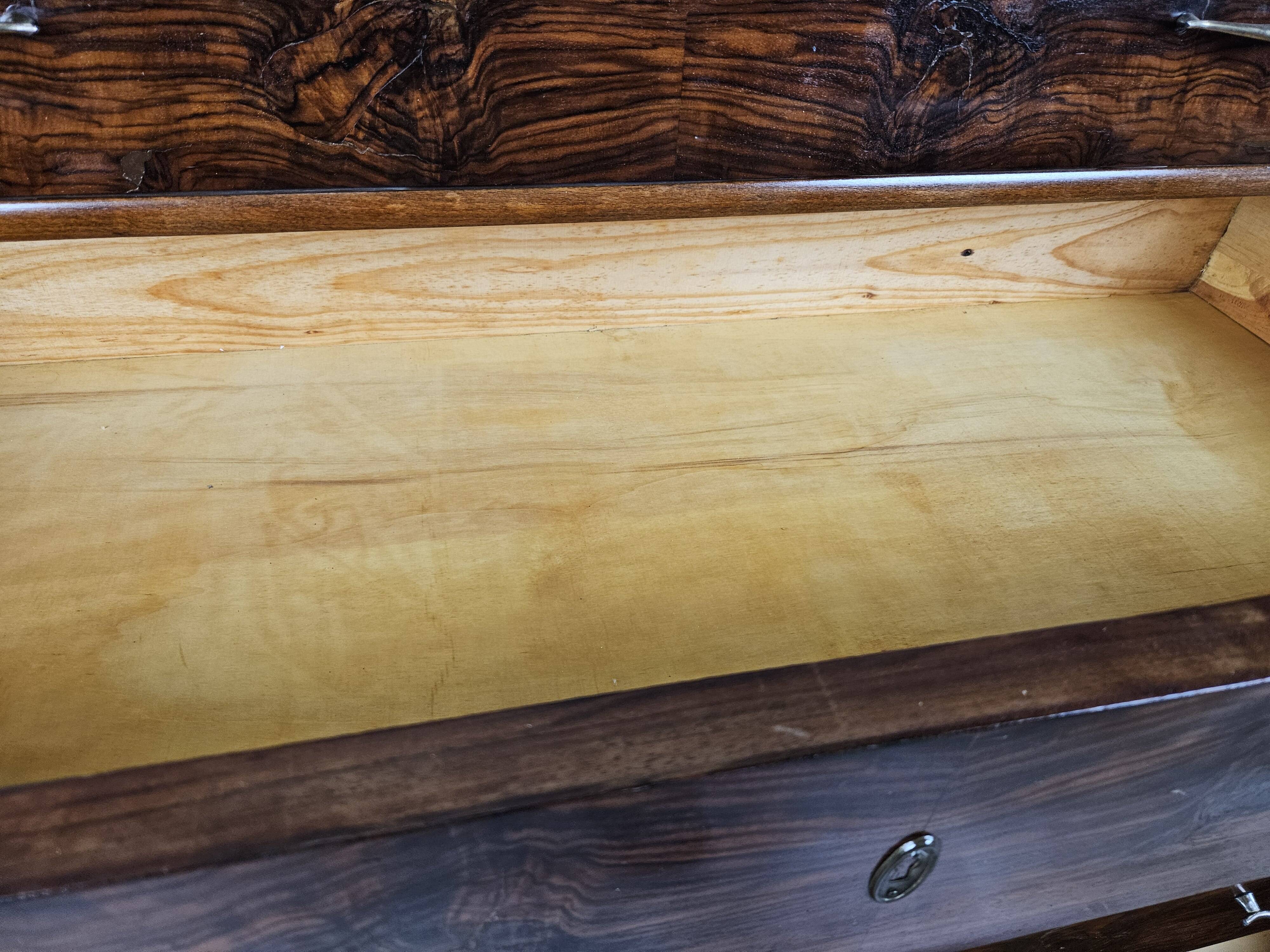 Commode Art Déco avec poignées en laiton