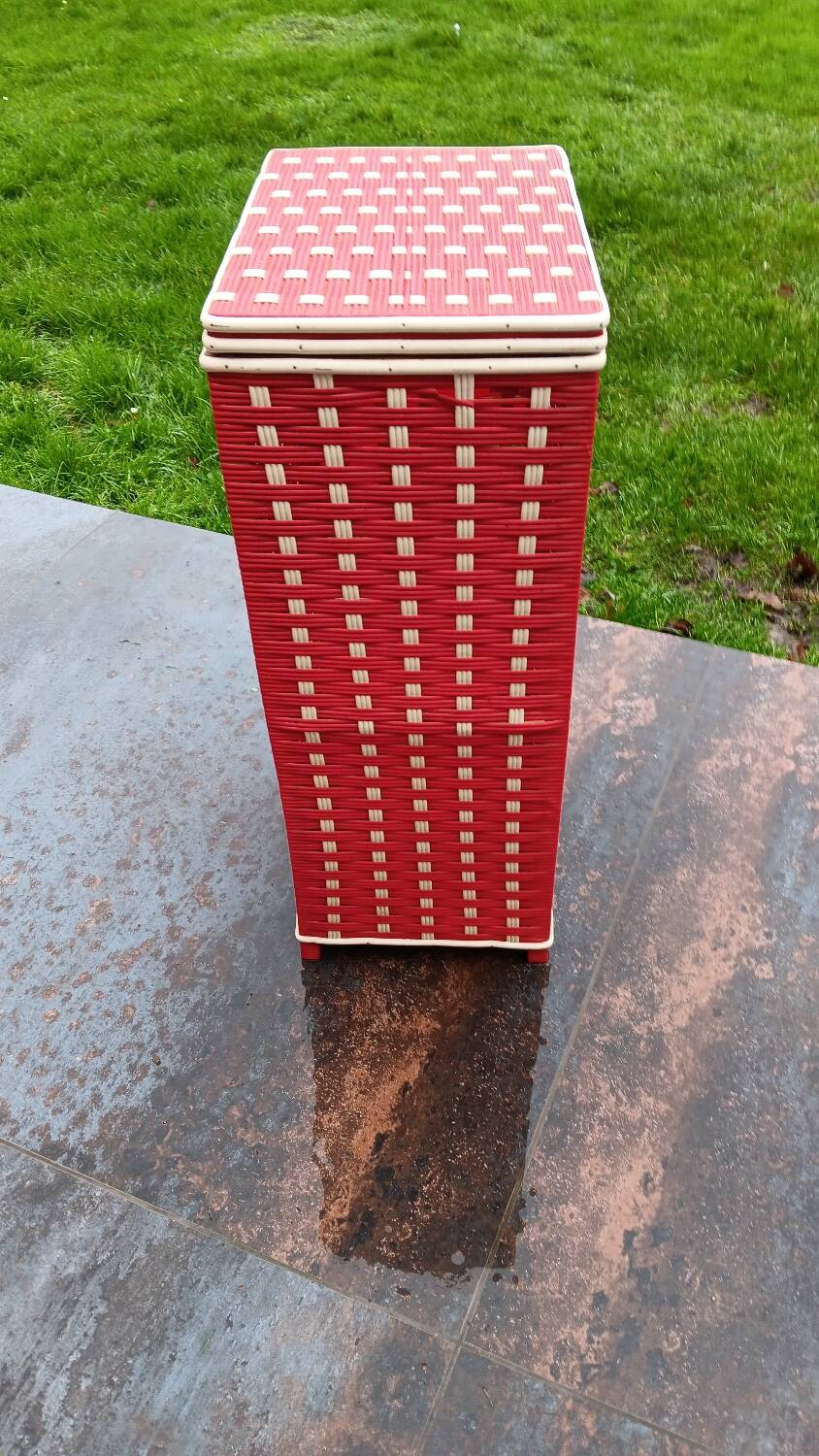 Vintage storage chest or laundry basket