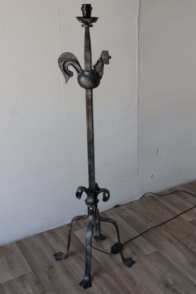 Brutalist floor lamp "Le chant du Coq" in wrought iron, 1950