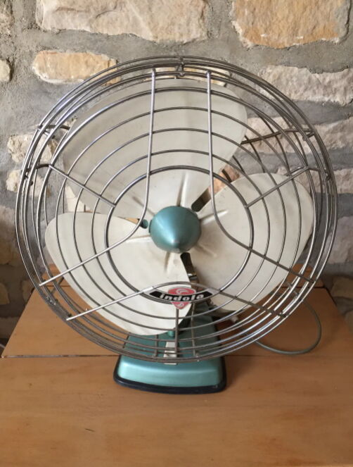Indola brand fan of the 60s