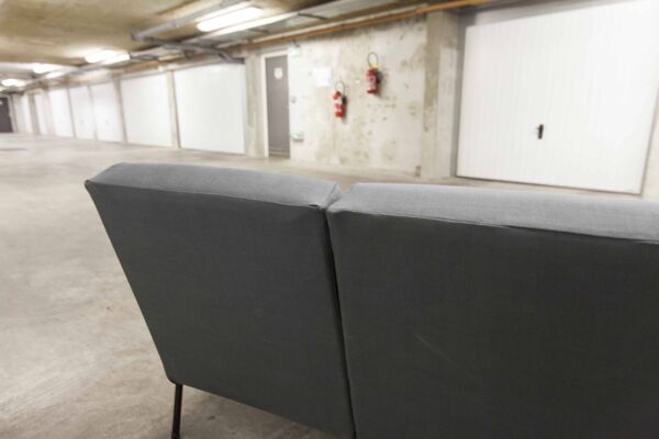 Banquette double Airborne restaurées mousse et tissus neufs + 2 coussins assortis