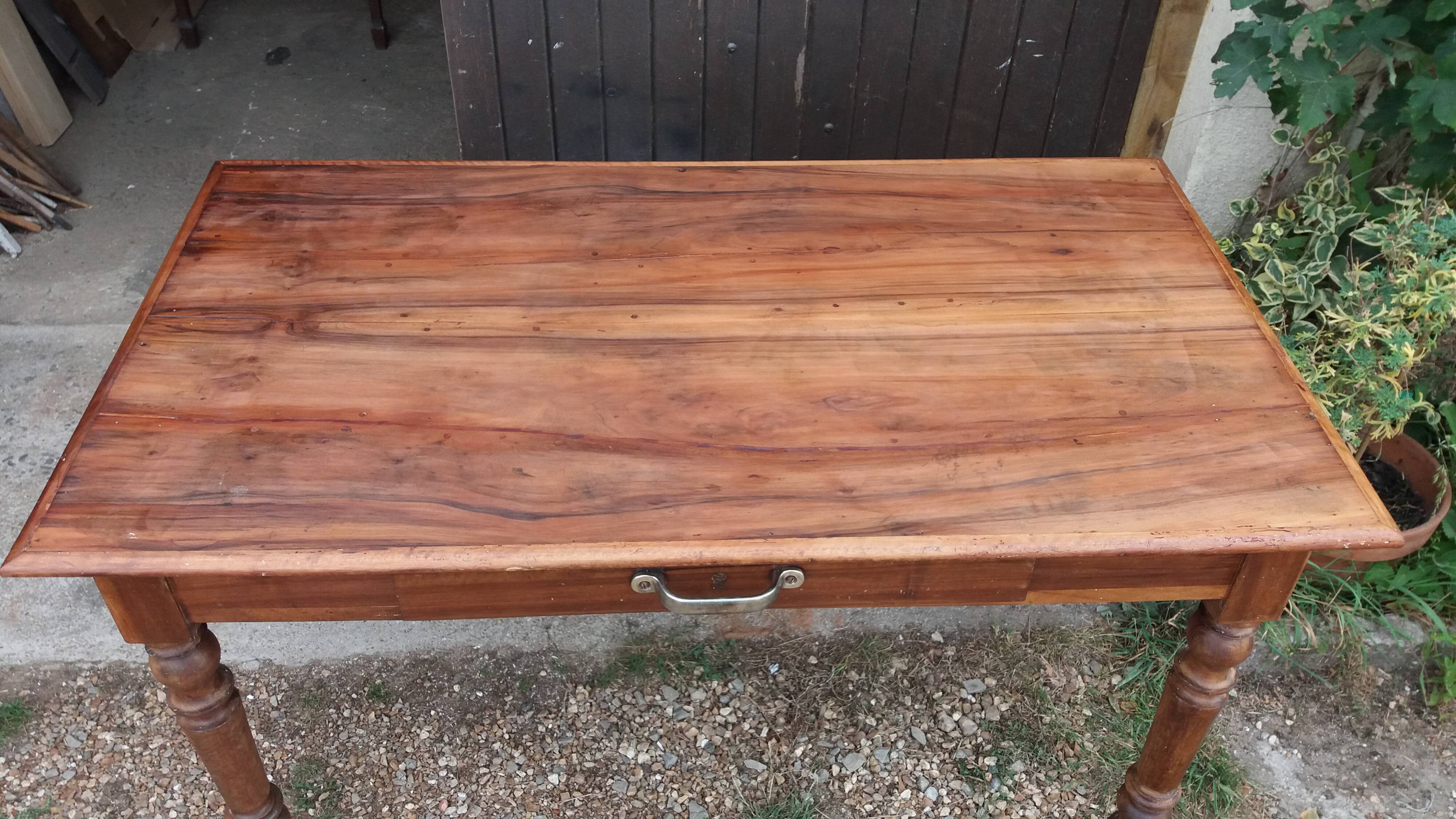 Table de cuisine rustique