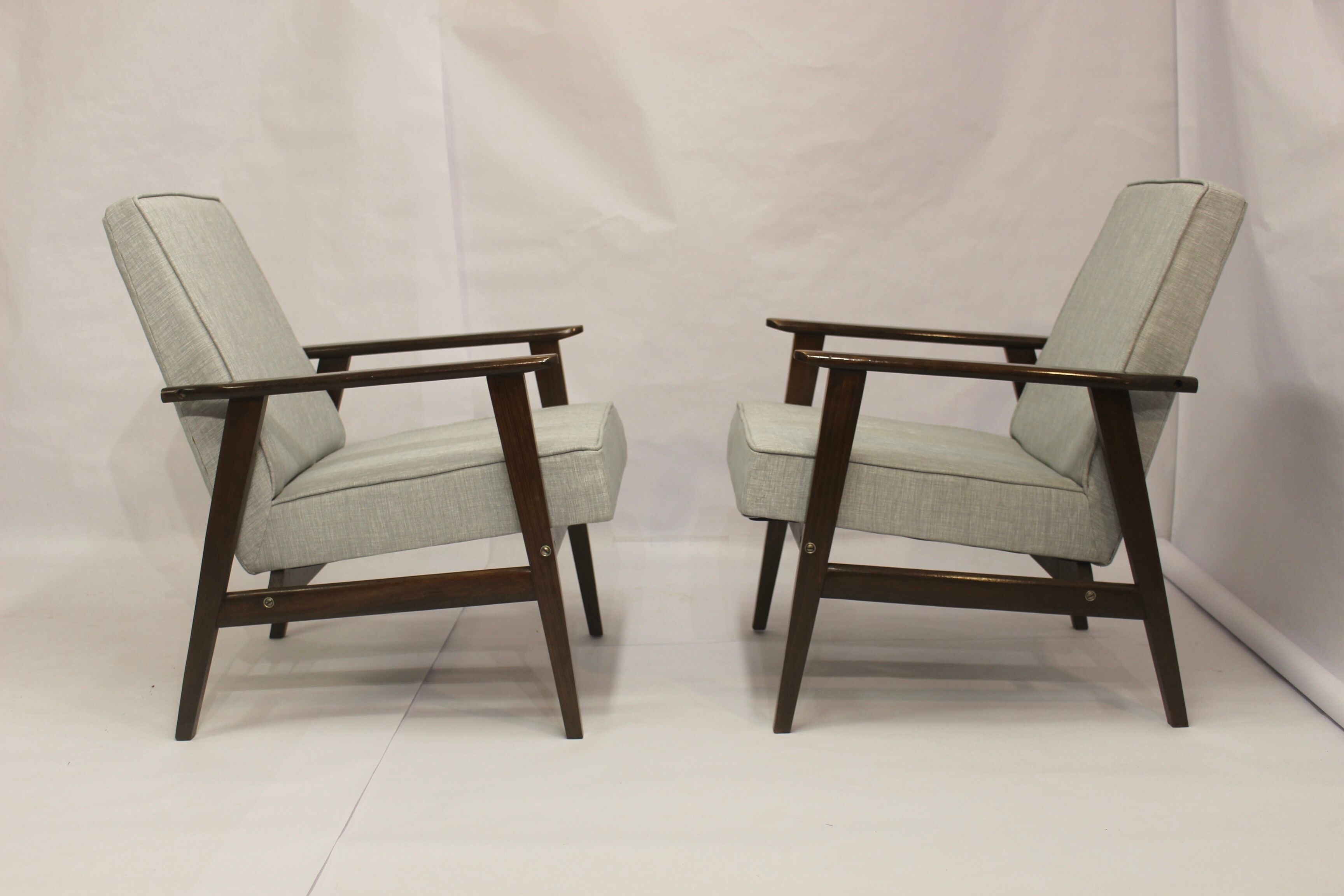 Pair of Henryk Lis armchairs 300-190, 1970