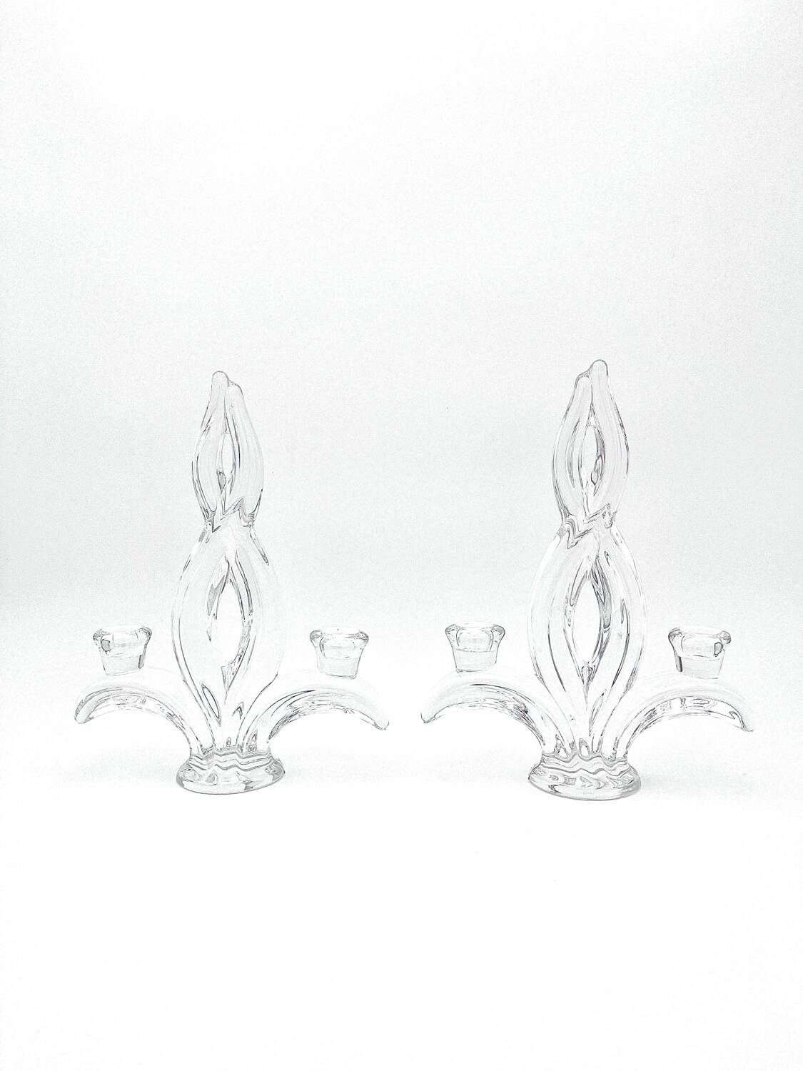 2 Candle holders "Fleur de Lys" – Cristal Art Vannes France – 1960