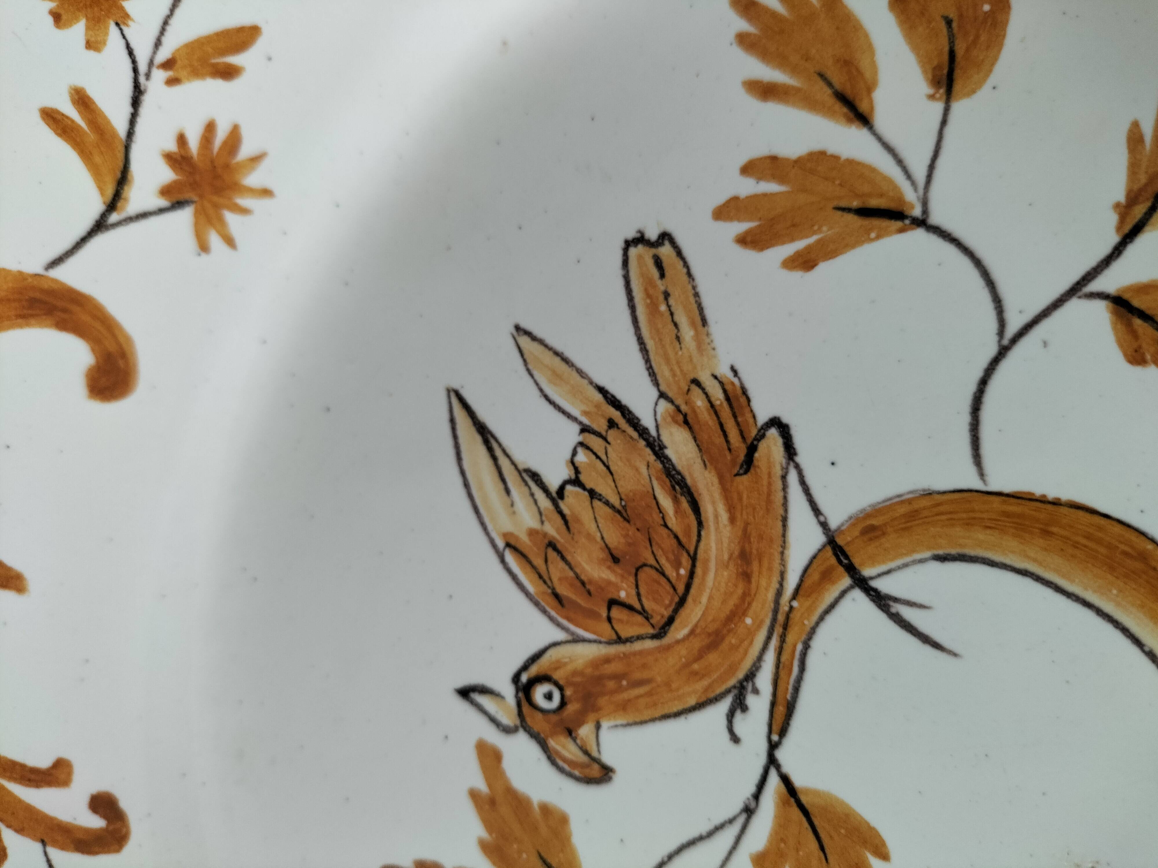 Antique Moustiers style plate, Museums of France edition
