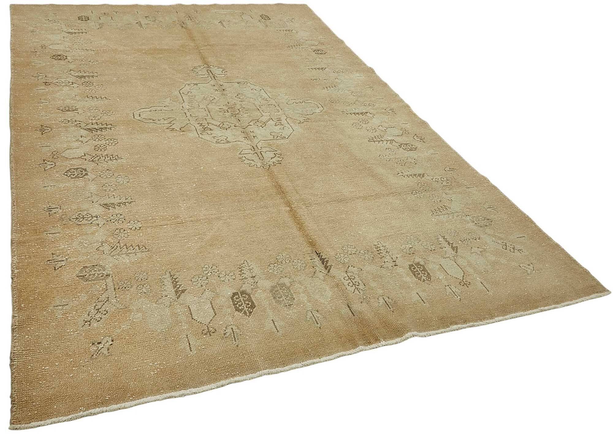 Turkish Vintage Anatolian Rug 202 cm x 302 cm