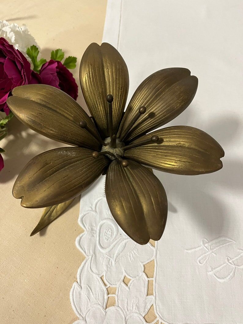 Vintage brass metal ashtray flower