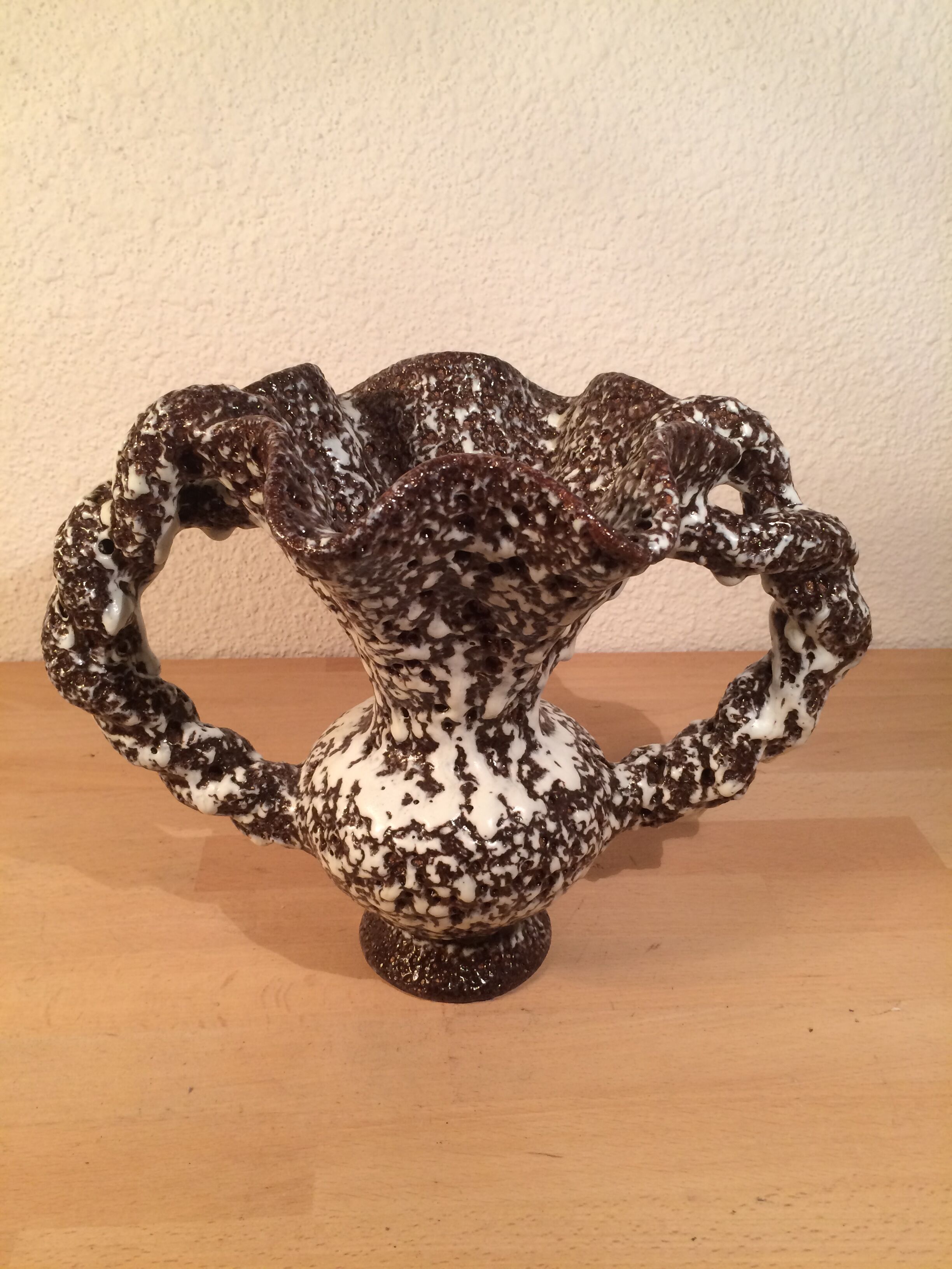 Marius Giuge vase in Vallauris, fat lava ceramic