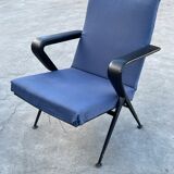 set of 2 Repose armchairs by Friso Kramer for Ahrend de Cirkel
