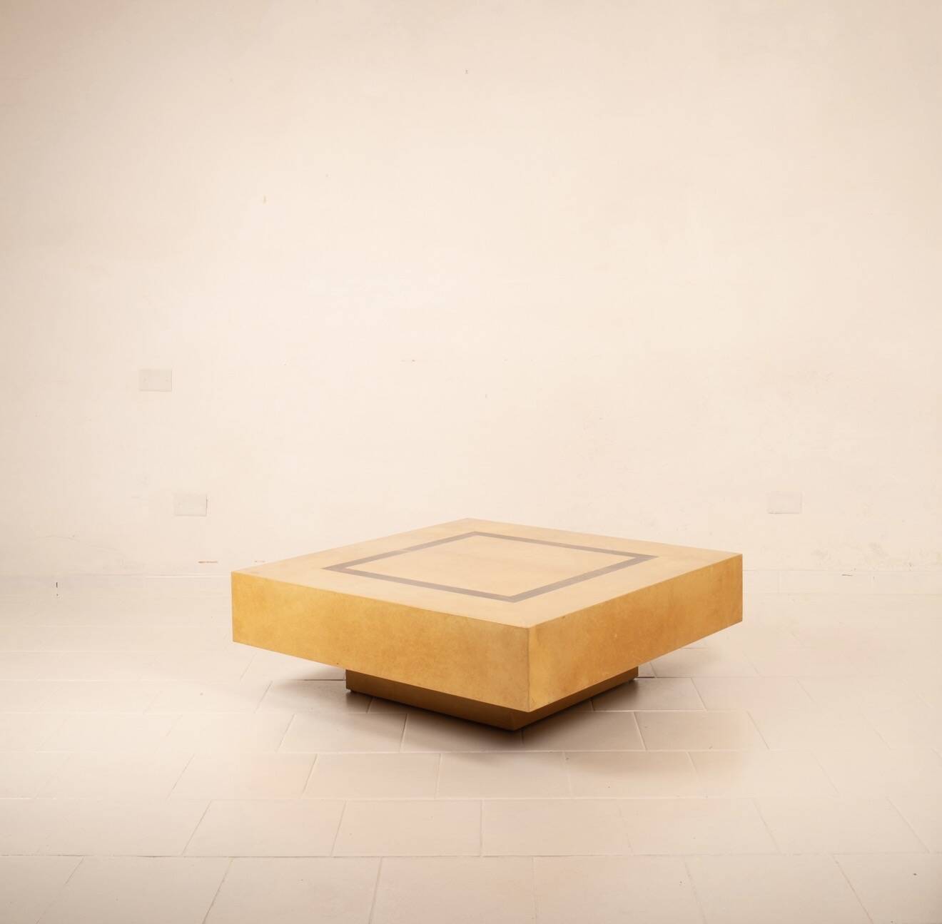 Table basse nucci valsecchi pour tura milano 1970 mod 3000d