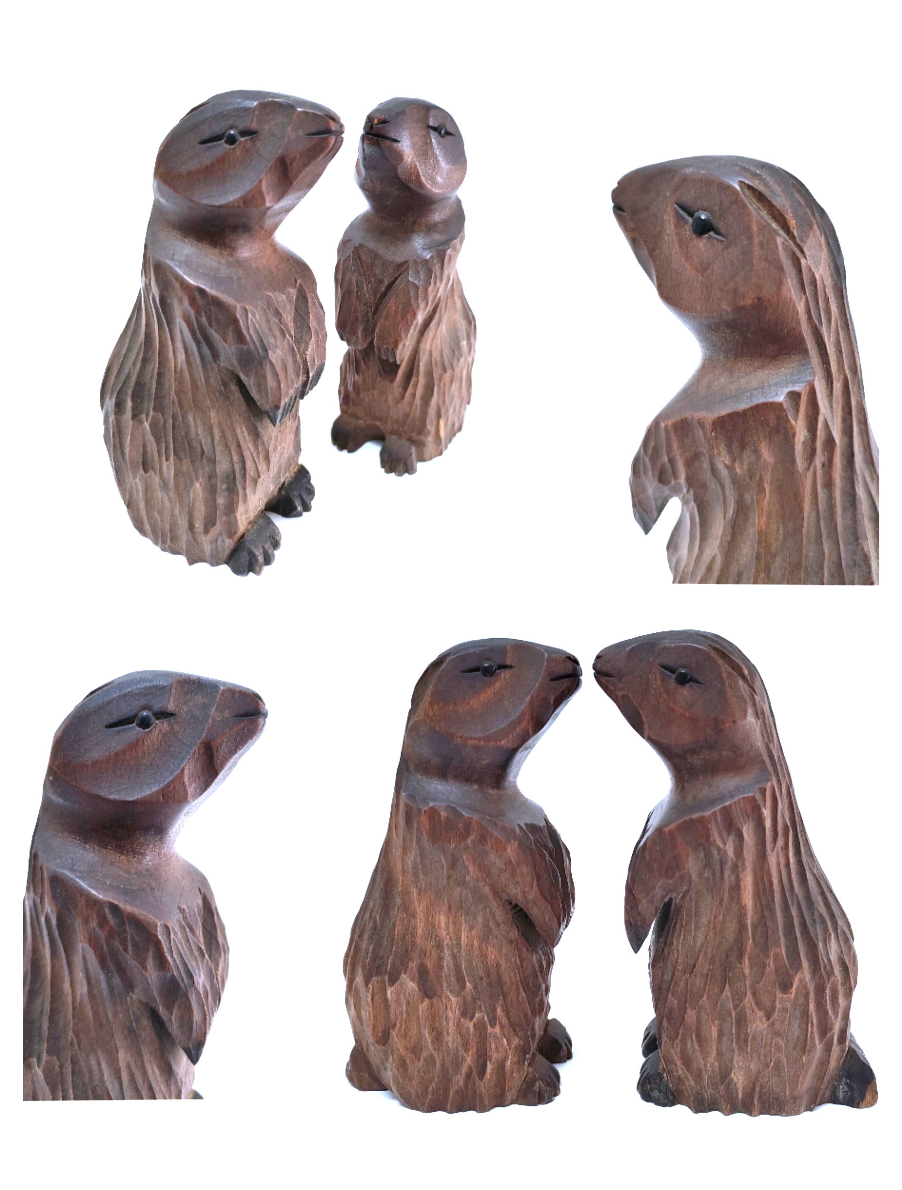 Deux marmottes bois sculpté art populaire français