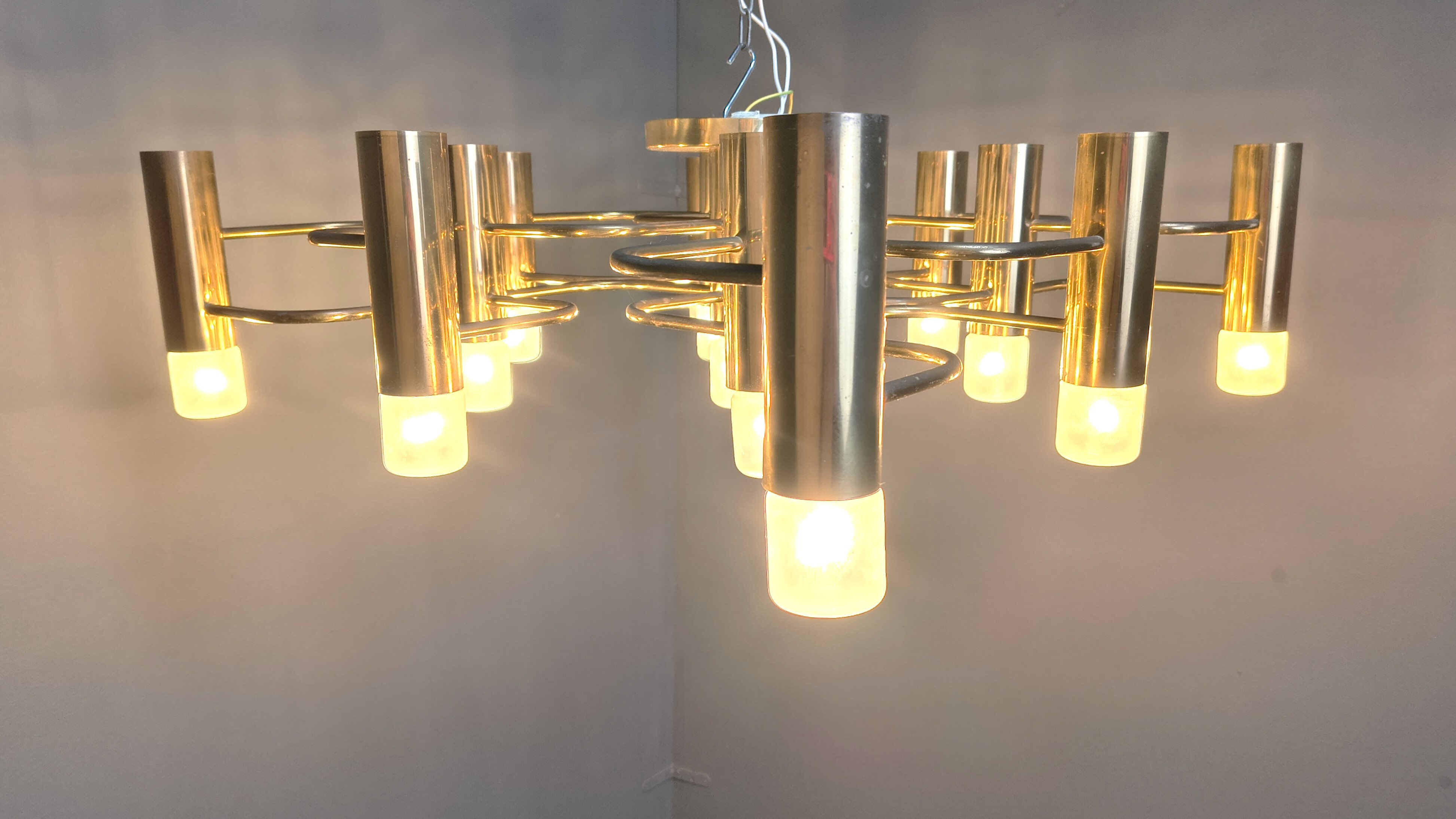 Mid century Sciolari chandelier with 13 lightpoints