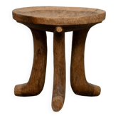 Ancien tabouret tripode monoxyle primitif d’Éthiopie, bois de Wanza