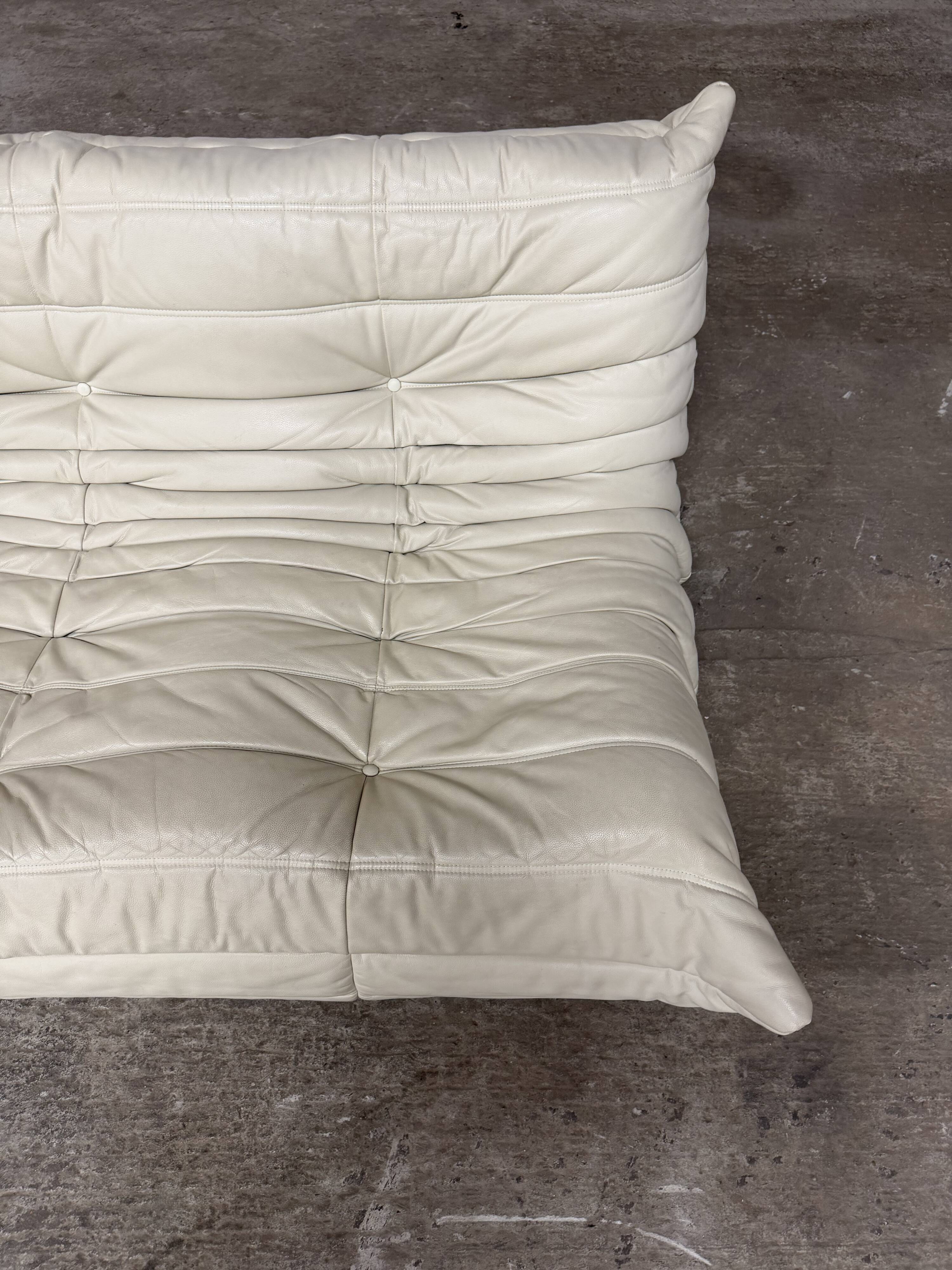 100% authentic ligne roset togo 3-seater beige leather in top condition!