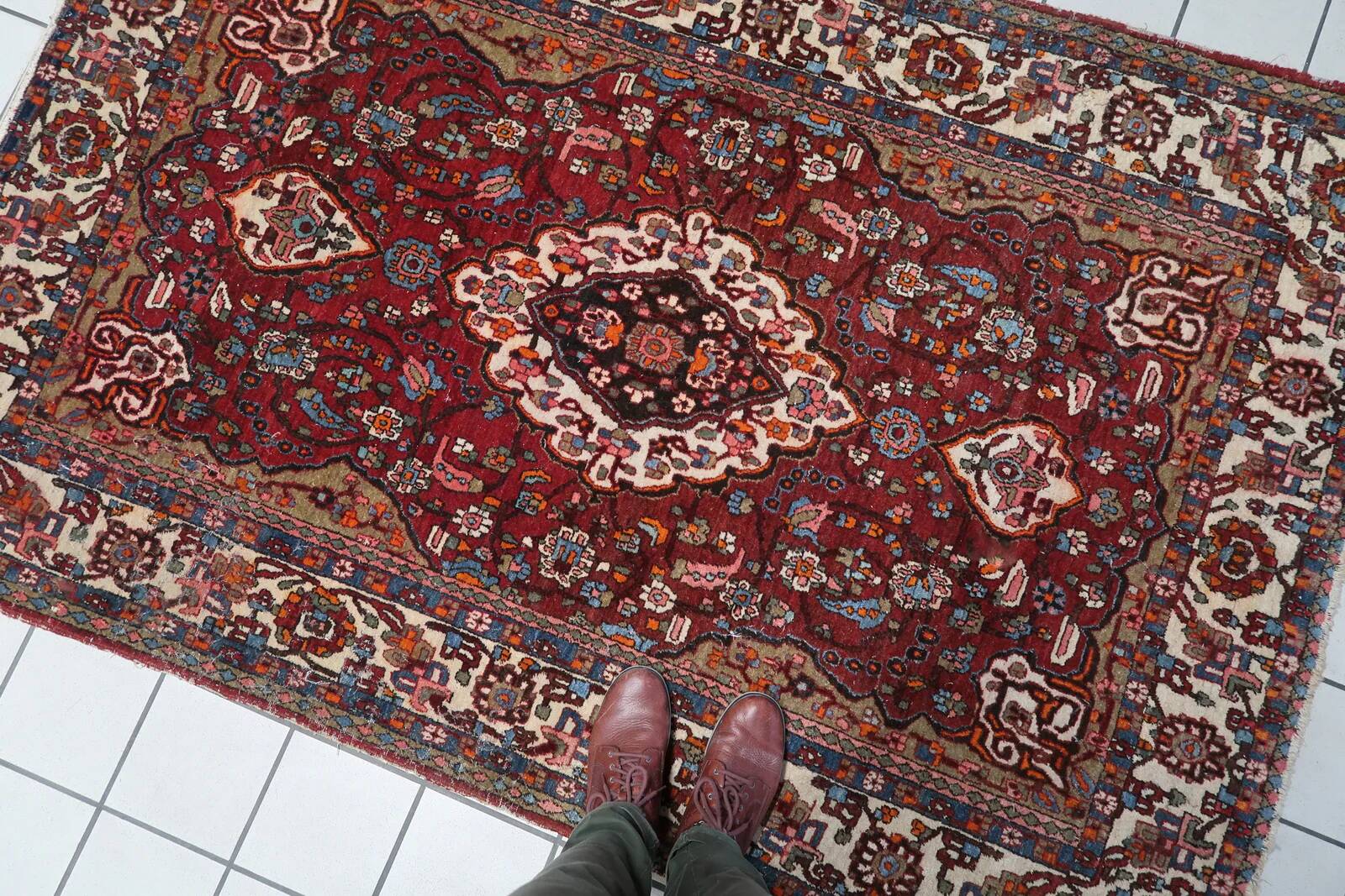 Handmade vintage Persian style Mahal rug 142cm x 204cm 1950s