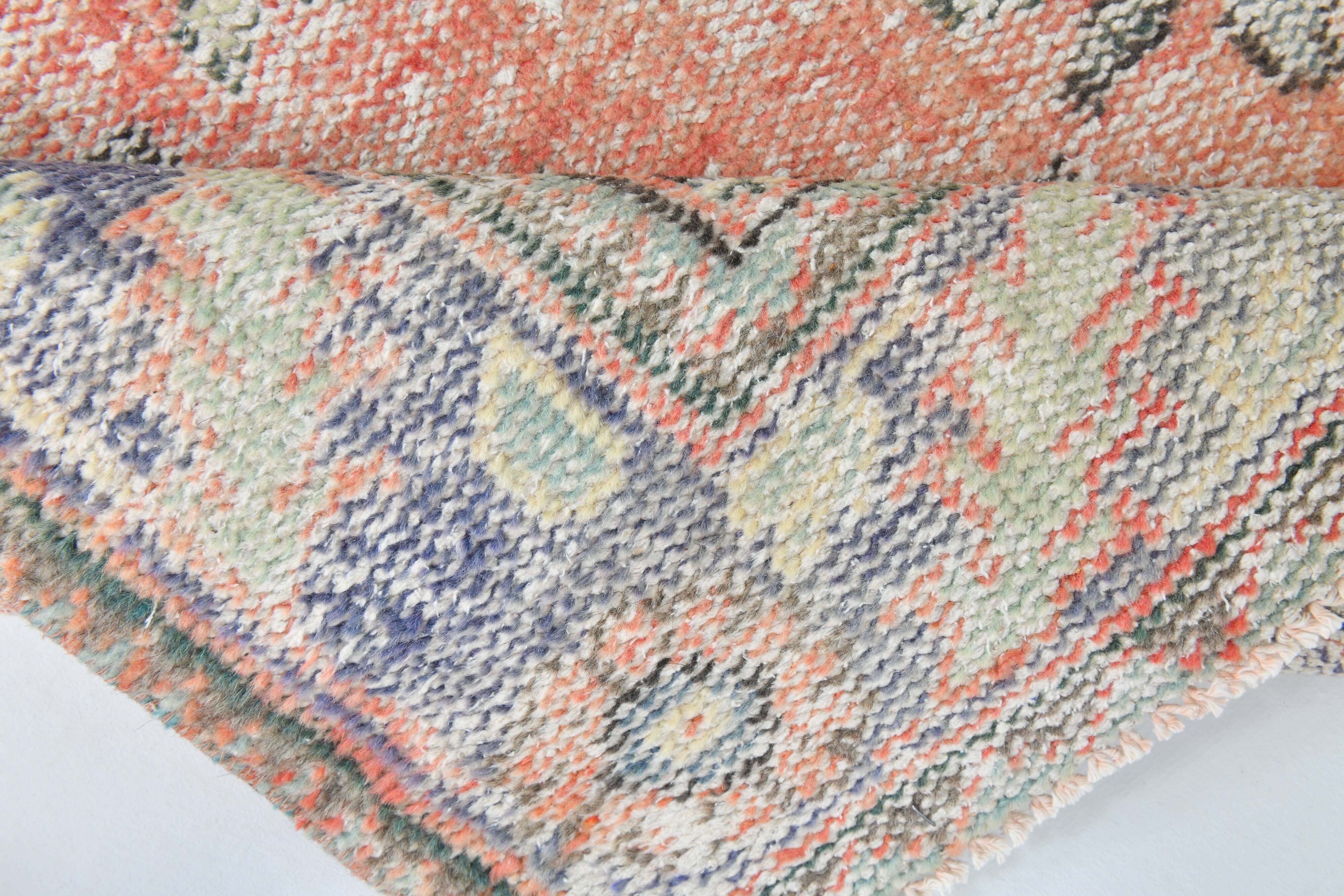 5x9 Pale Red & Green Turkish Vintage Rug, 165x267Cm