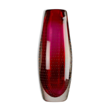 Vase with air bubble design by Eystein Sandnes