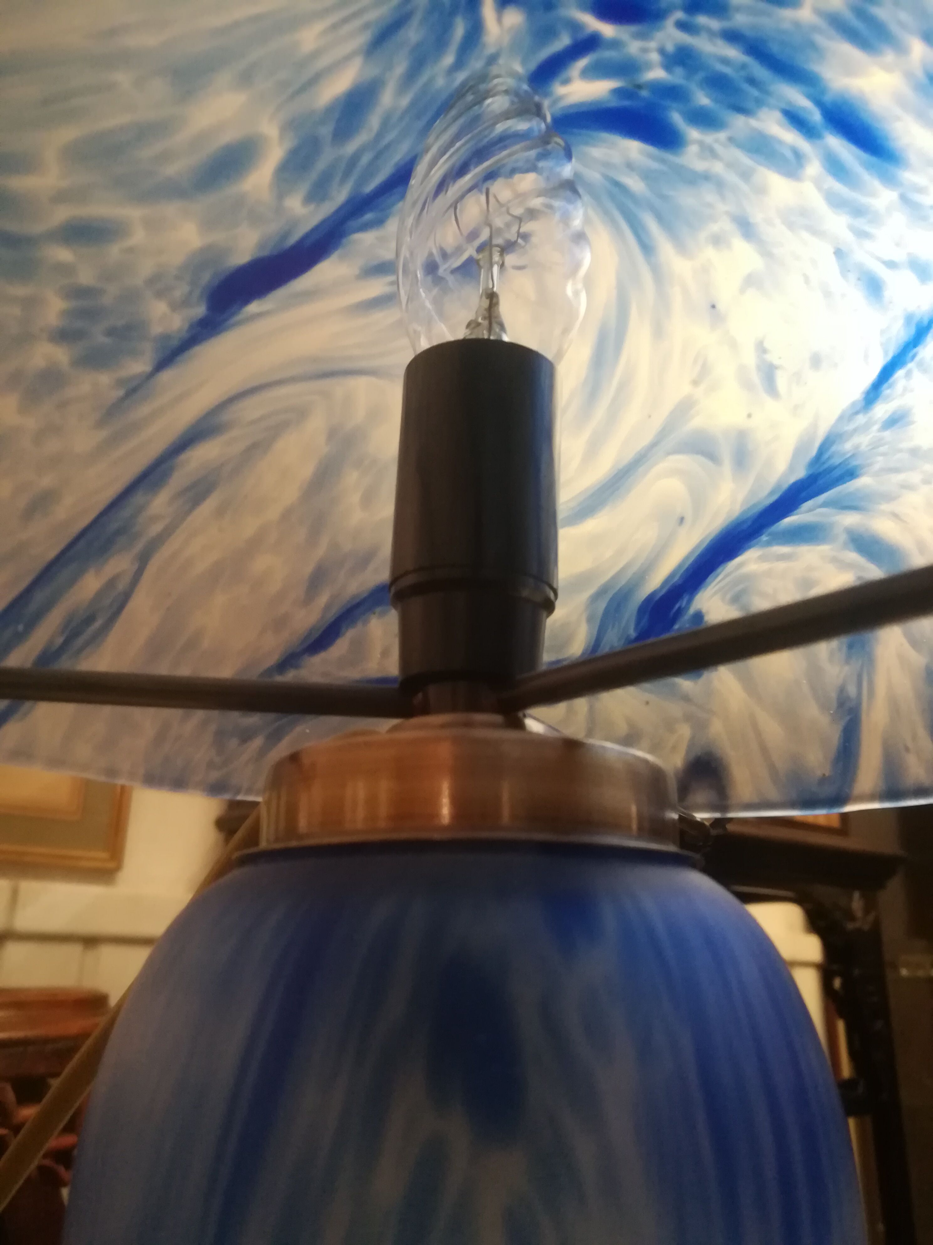 Mushroom lamp in glass paste