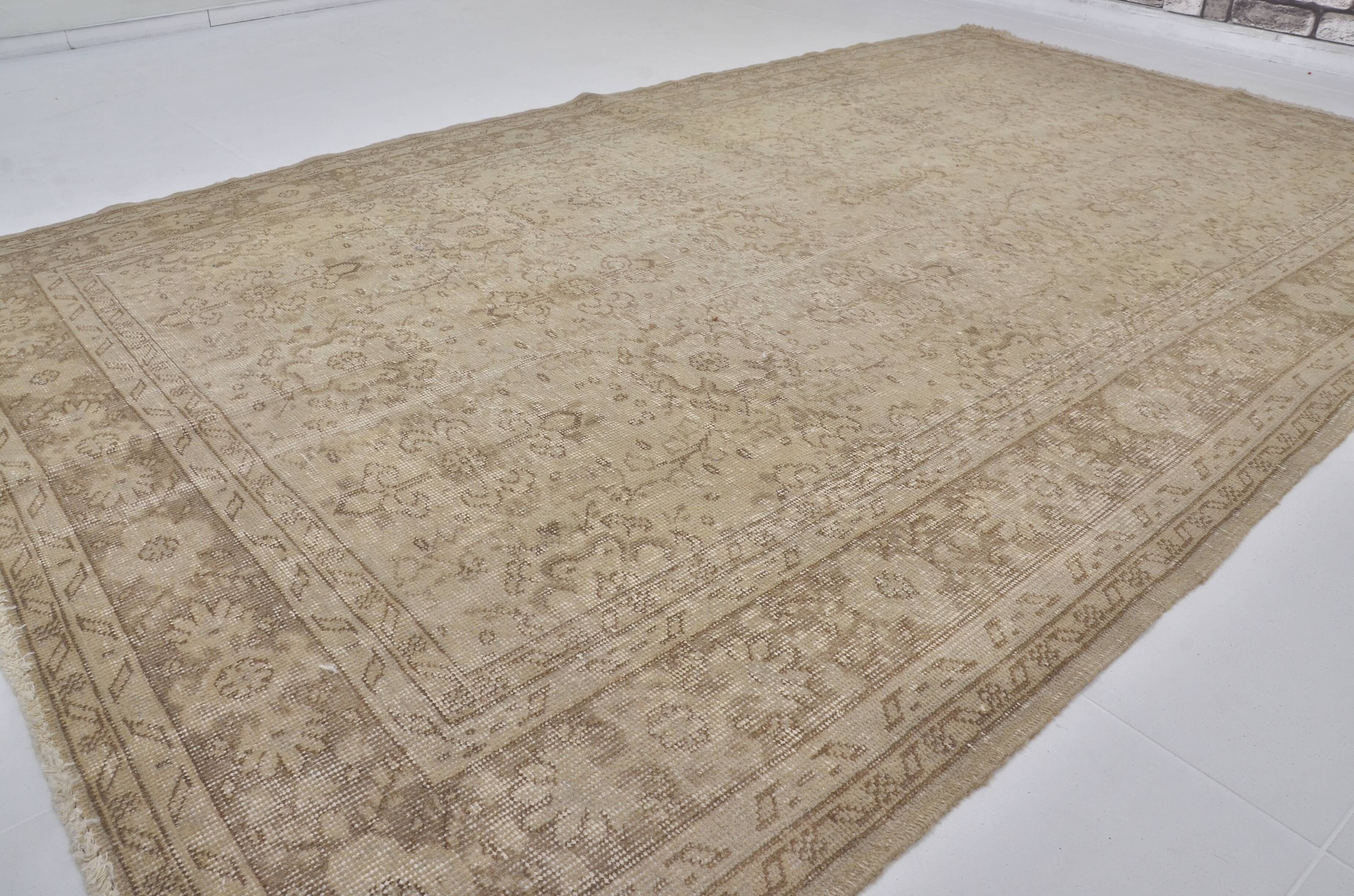 Tapis turc Oushak beige sku 3995