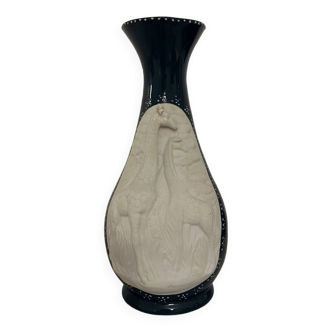 Giraffe vase