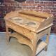 Meuble de toilette ancien en bois brut