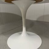 Knoll International Tulip dining table by Eero Saarinen
