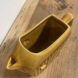 Abeilles slip pitcher signed Saint Clément