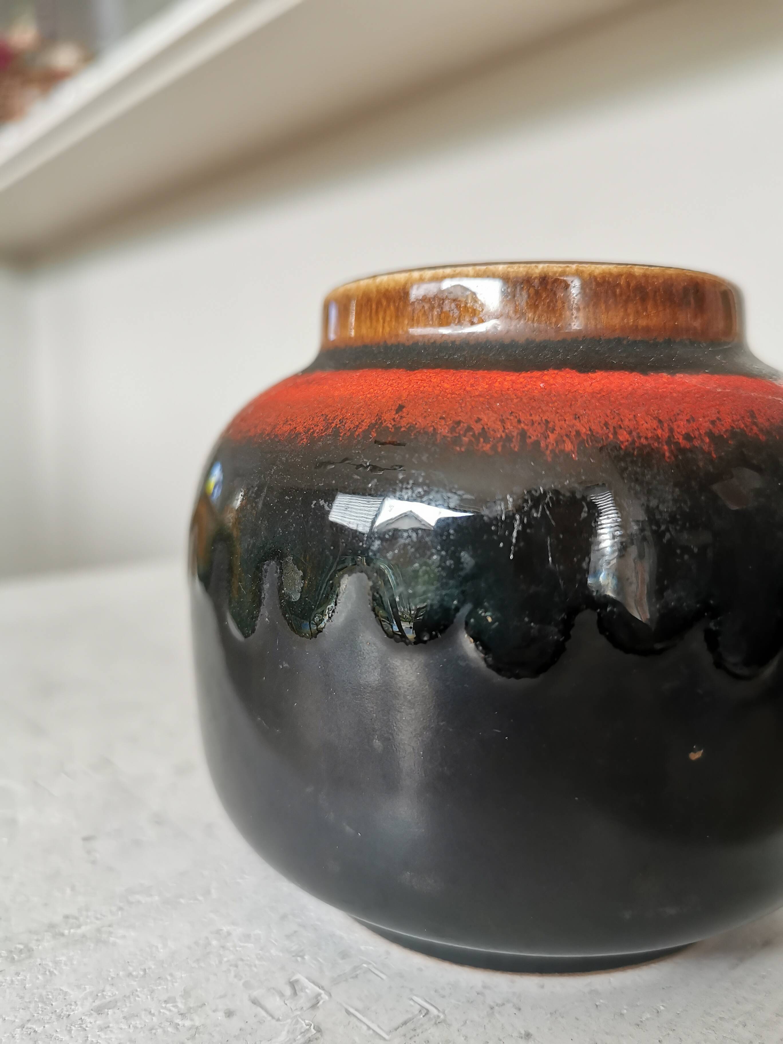 Vase vintage à glaçure lave : KIL Yougoslavie, décoration style milieu du siècle des années 1970