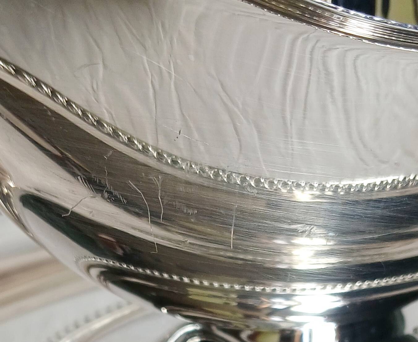Saucière & son plateau en métal argenté "MR Silver Plated" made in England