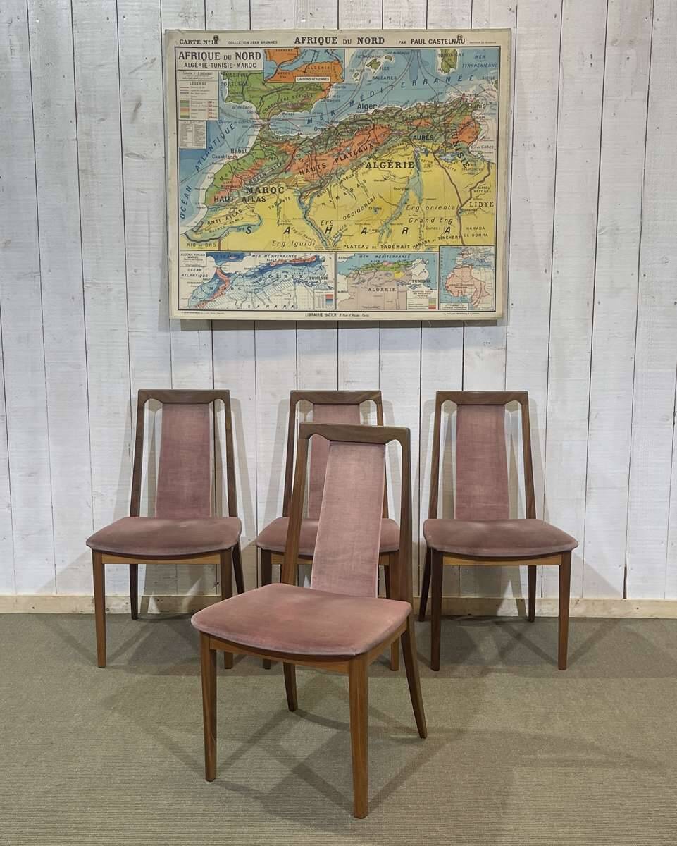 Suite de 4 chaises GPlan en teck des années 1980