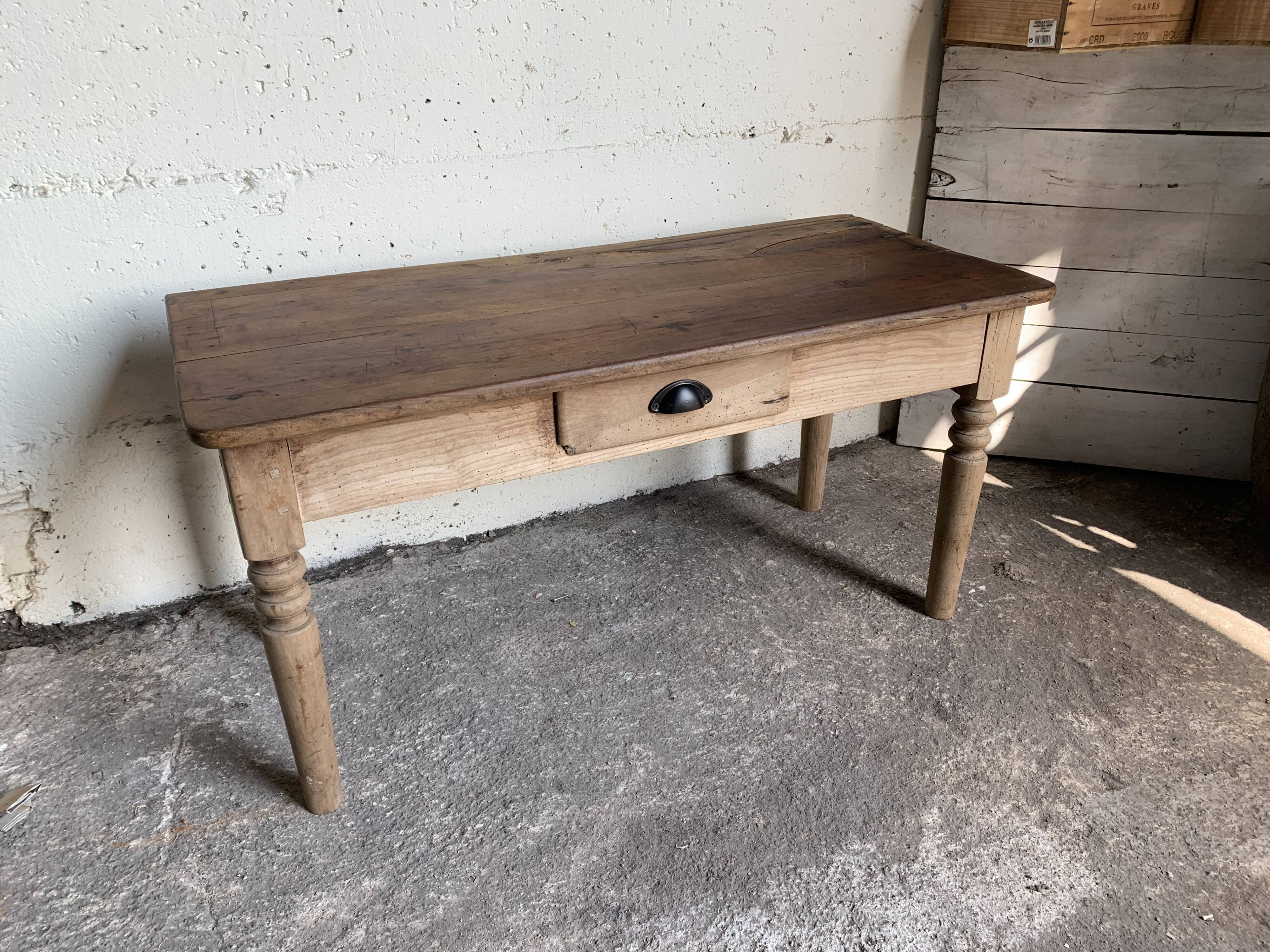 Raw bio coffee table