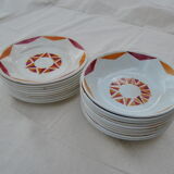 Series of 20 modernist plates Faïencerie de Castres