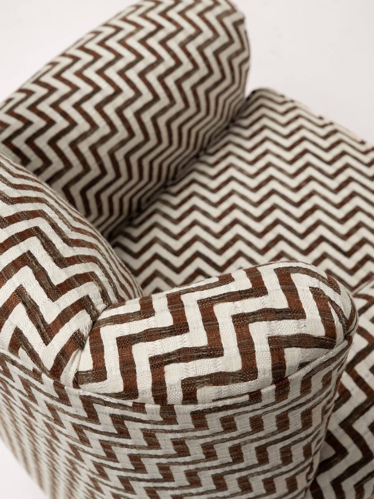Pair of Italian Armchairs  in Zigzag Upholstery, 1960s