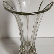 Art-Deco high foot vase in molded crystal early twentieth century