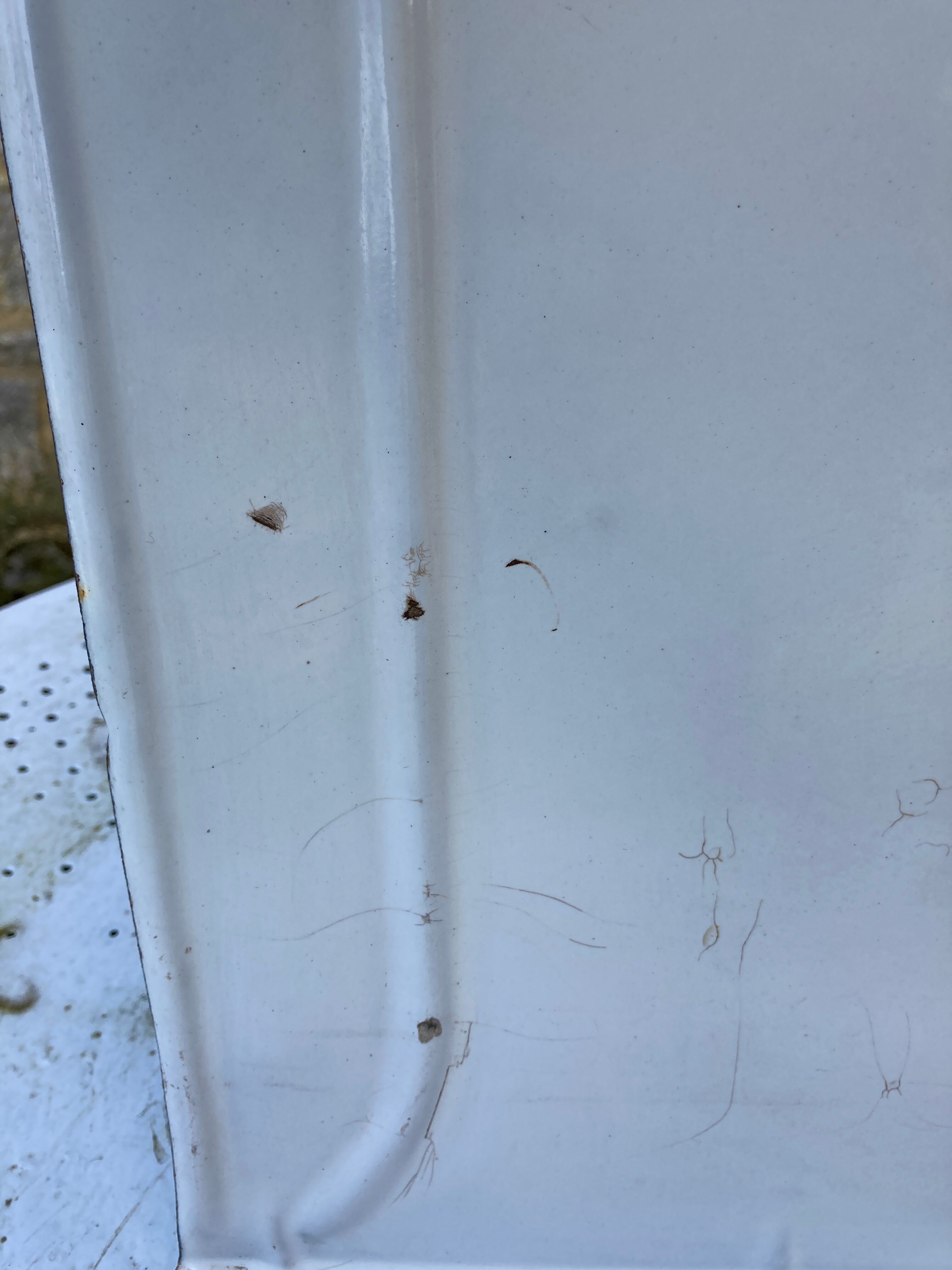 Porte ustensile mural en émail