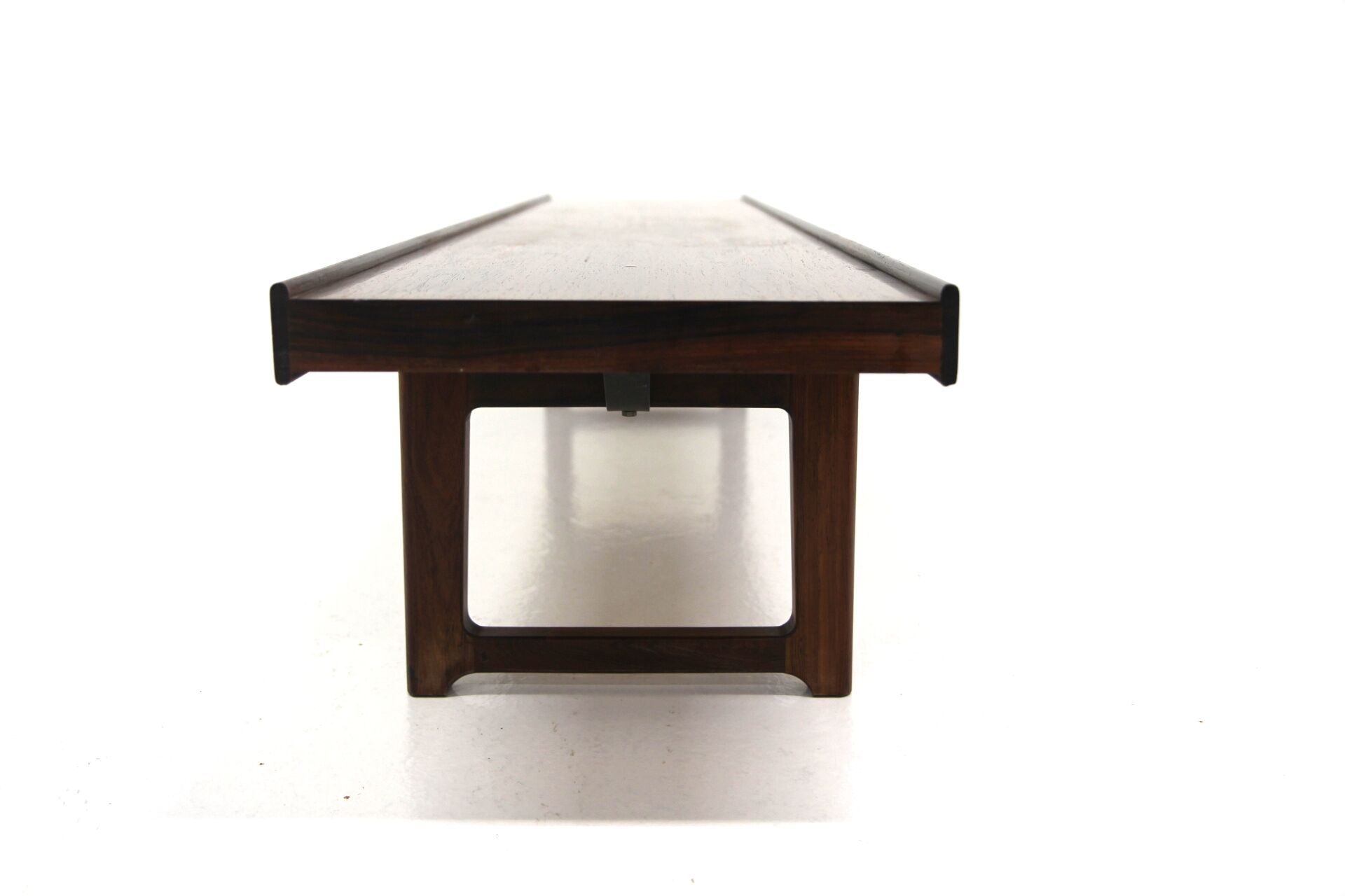 Scandinavian bench "Krobo" in rosewood, Torbjørn Afdal for Bruksbo, Norway, 1960.