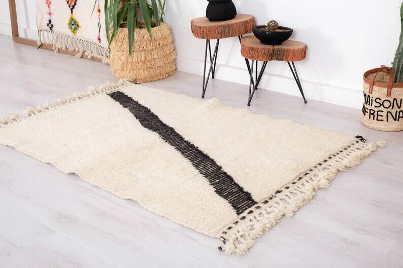 Handmade Beni Ouraine rug, size 150 x 250 cm