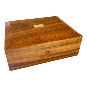 Cedar wood humidor