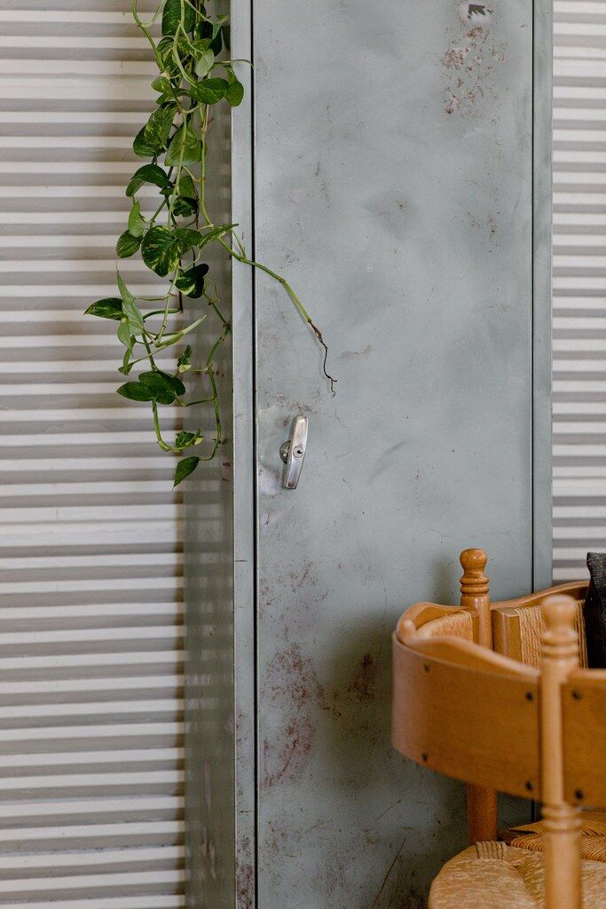 Metal industrial cloakroom