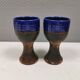 Deux mugs en céramique partiellement émaillée bleue, de Seilast Wisby Suède