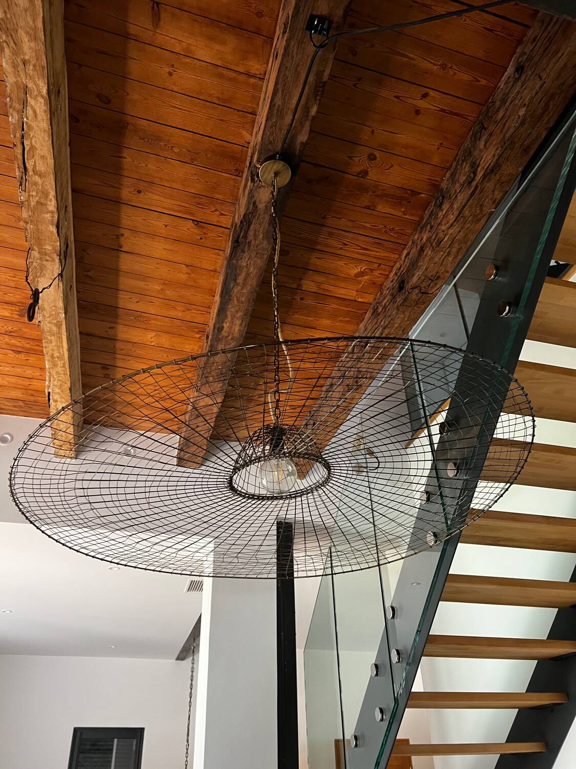 Chandelier / suspension in metal wires