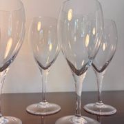 7 p. Bayel champagne glasses/wine glasses