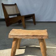 Table d'appoint ou tabouret en teck blond quadripode H:30 L43 l27