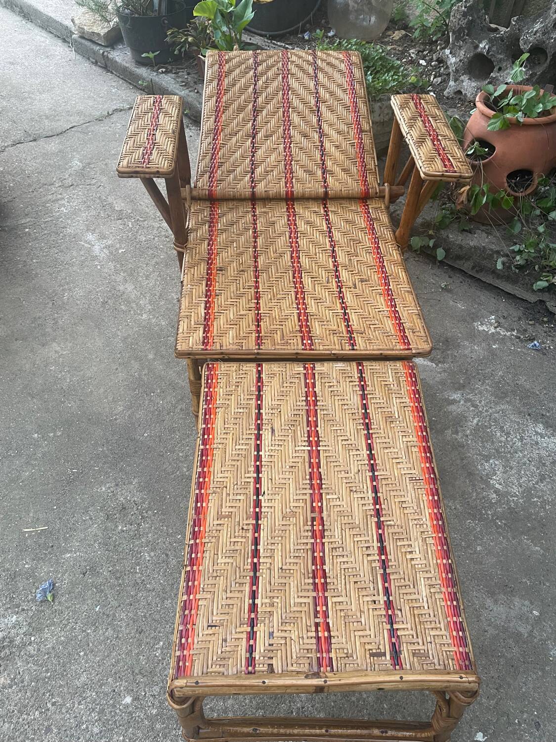 Rattan lounge chair