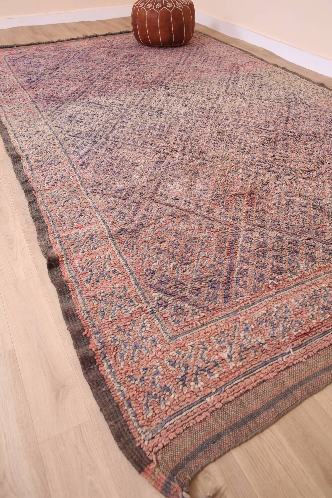 Authentic Vintage Moroccan Rug 203 x 352 cm, Berber Wool Rug, Bohemian Rug
