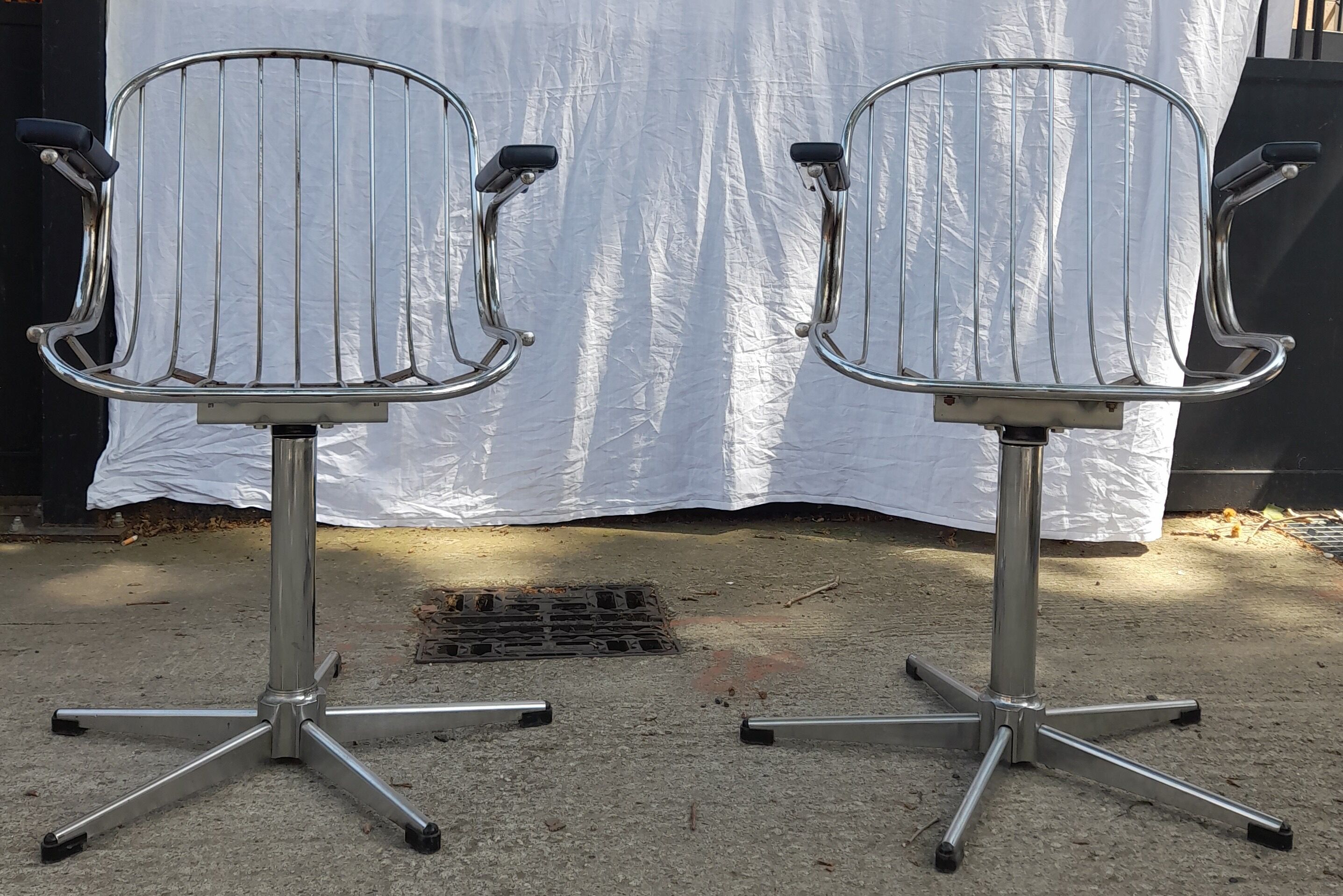 Pair of Gastone Rinaldi Radiofreccia chrome armchairs